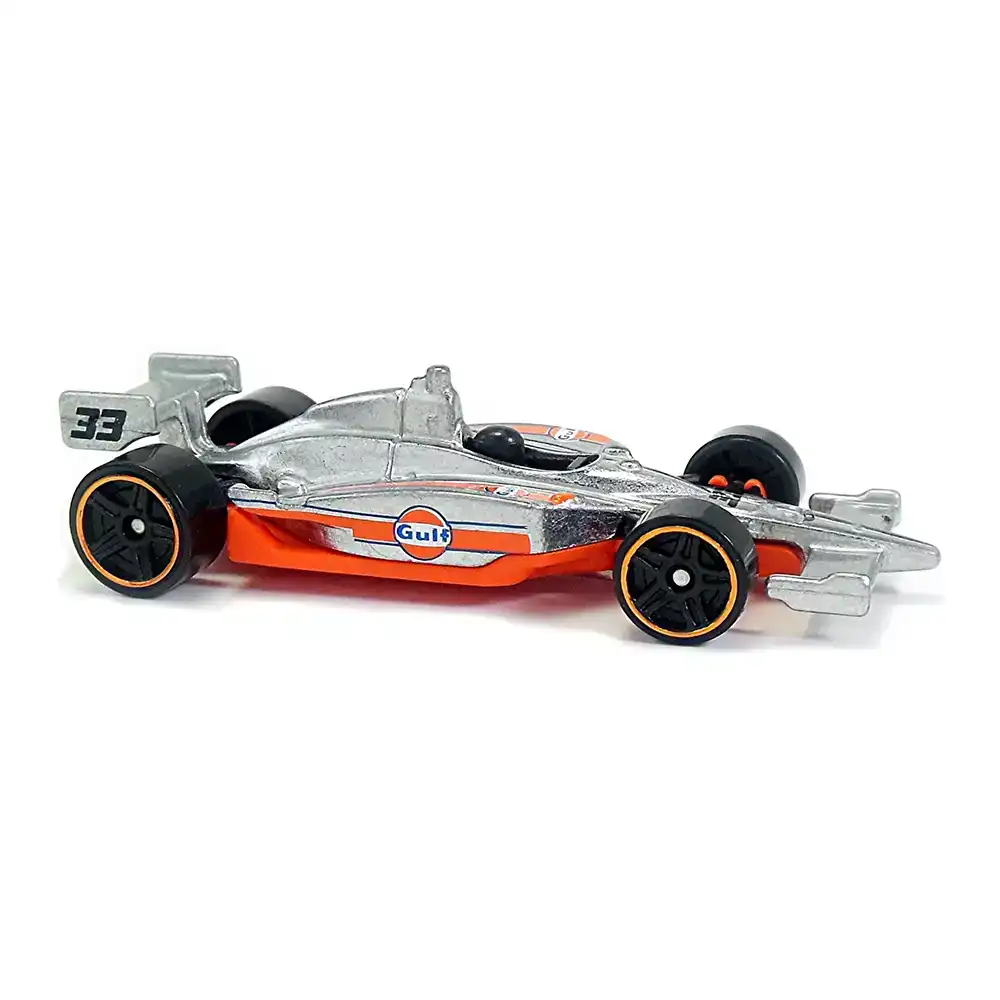 2011 IndyCar Oval Course Race Car